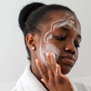 Hyaluronic Acid + Niacinamide Foam Mousse Cleanser